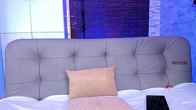 Snapshot of candyy_bella chatting on March 2, 2025, 3:48 pm candyy bella online show from March 2, 2025, 3:48 pm