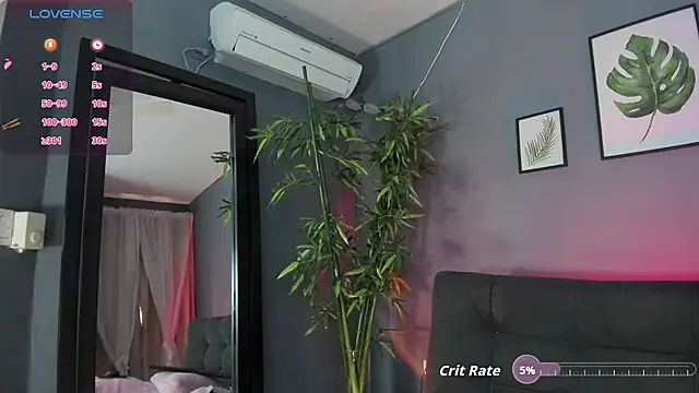 Snapshot of candyy_bella chatting on November 7, 2025, 6:30 pm candyy bella online show from November 7, 2025, 6:30 pm