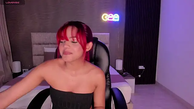 Cristal  adams online show from September 18, 2025, 12:40 pm