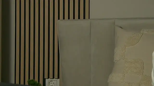 Snapshot of AngeliqueSkye chatting on October 3, 2025, 3:14 am AngeliqueSkye online show from October 3, 2025, 3:14 am