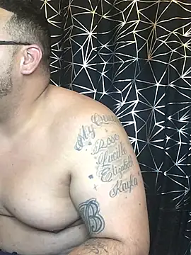 Snapshot of fatboyjayohh126 chatting on December 10, 2024, 1:22 am fatboyjayohh126 online show from December 10, 2024, 1:22 am