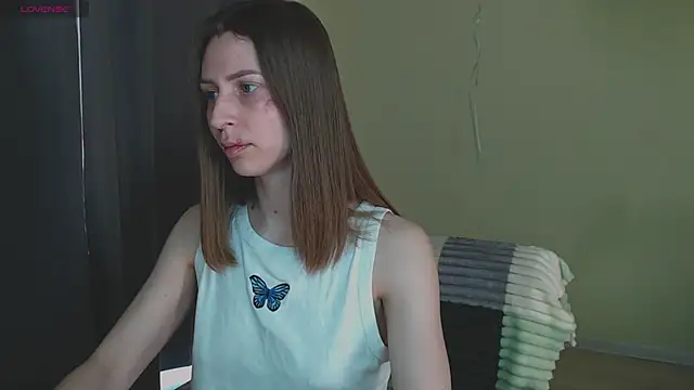 Snapshot of OaklynDobson chatting on September 22, 2025, 2:08 pm OaklynDobson online show from September 22, 2025, 2:08 pm