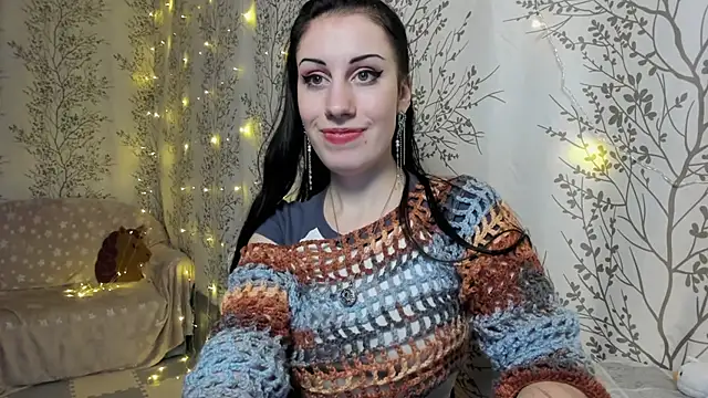 Snapshot of Mary0Lou chatting on December 5, 2024, 10:55 am Mary0Lou online show from December 5, 2024, 10:55 am