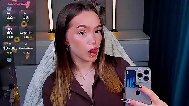 Evia r0se online show from April 1, 2026, 5:30 am