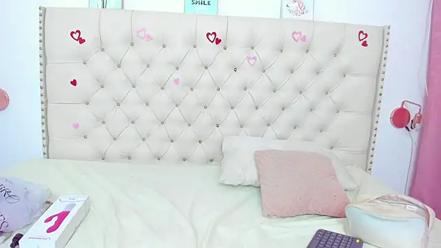 Snapshot of Kim_Eli chatting on March 7, 2025, 7:49 pm Kim Eli online show from March 7, 2025, 7:49 pm