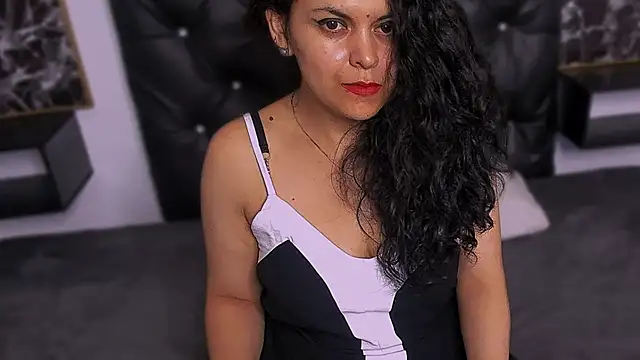 Snapshot of scarlett_w0lf chatting on March 18, 2025, 6:04 pm scarlett w0lf online show from March 18, 2025, 6:04 pm