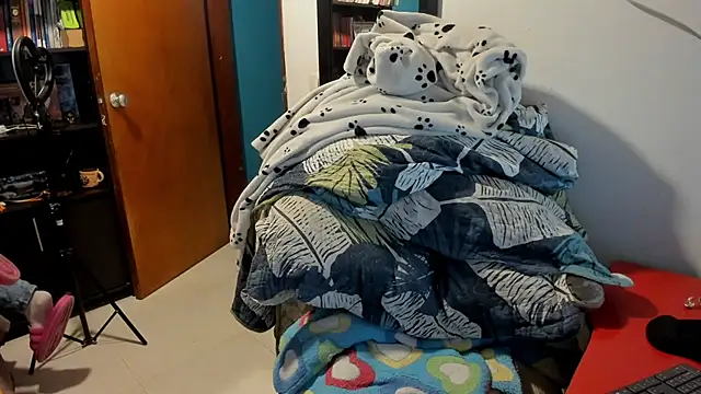 peanut tangerine online show from September 10, 2025, 11:05 pm