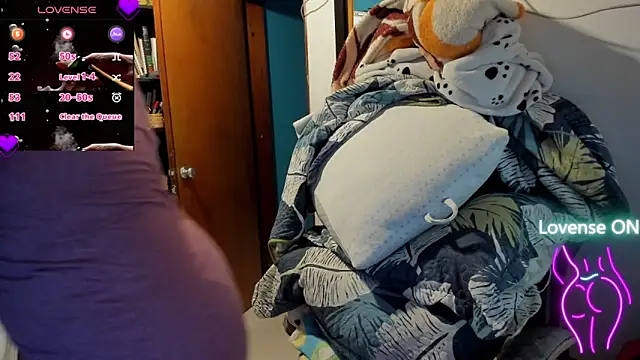 peanut tangerine online show from November 5, 2025, 1:05 am