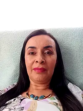 Samantha Sullivan  online show from October 11, 2025, 3:54 pm