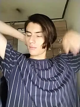 Snapshot of Alann_sr chatting on November 12, 2025, 11:32 am Alann sr online show from November 12, 2025, 11:32 am