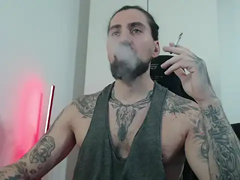 Snapshot of MateoHunk chatting on January 9, 2026, 3:26 pm MateoHunk online show from January 9, 2026, 3:26 pm