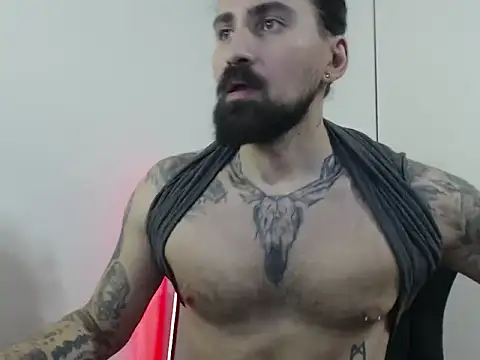 Snapshot of MateoHunk chatting on January 10, 2026, 5:37 pm MateoHunk online show from January 10, 2026, 5:37 pm