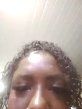 pretinhanovinha online show from January 17, 2026, 3:33 am