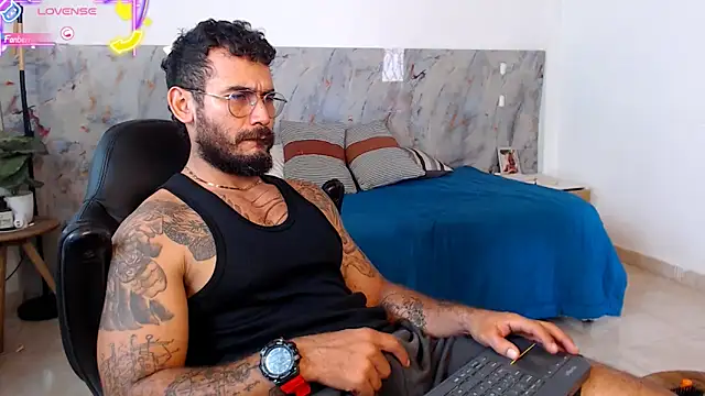 Snapshot of hanz_col chatting on December 22, 2025, 3:31 pm hanz col online show from December 22, 2025, 3:31 pm