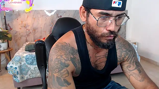 Snapshot of hanz_col chatting on January 14, 2026, 2:44 pm hanz col online show from January 14, 2026, 2:44 pm