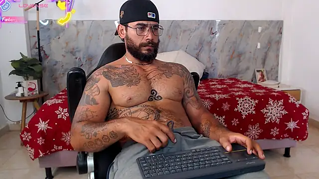 Snapshot of hanz_col chatting on February 23, 2026, 3:53 pm hanz col online show from February 23, 2026, 3:53 pm