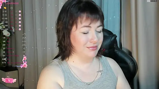 Snapshot of Victoria_Di chatting on September 16, 2025, 3:35 pm Victoria Di online show from September 16, 2025, 3:35 pm