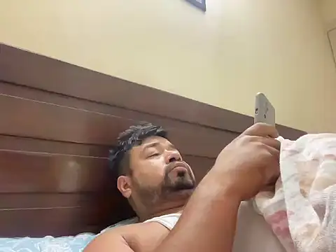 coolboy6566 online show from December 19, 2025, 1:01 am