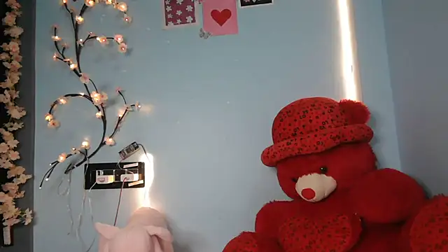 Reena Singh53 online show from December 22, 2025, 12:02 pm