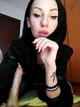 dahlia 82 online show from February 26, 2026, 9:19 am