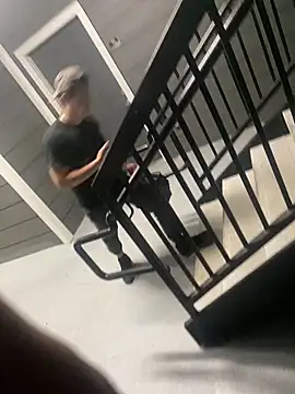 Snapshot of zeekBbc chatting on October 24, 2025, 10:55 am zeekBbc online show from October 24, 2025, 10:55 am