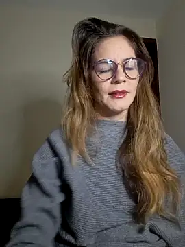 Snapshot of Hanny_24 chatting on December 8, 2024, 10:19 am Hanny 24 online show from December 8, 2024, 10:19 am