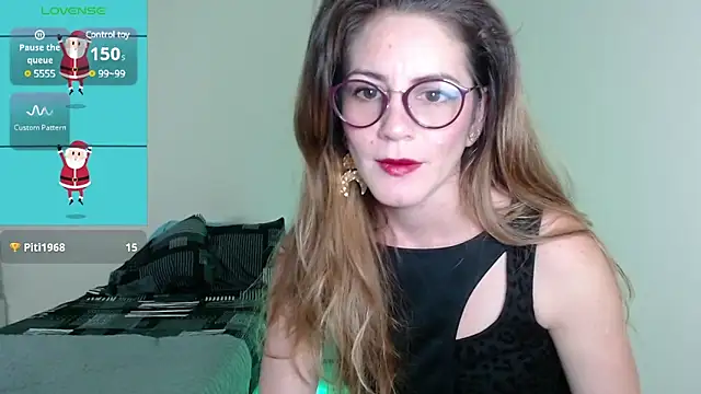 Snapshot of Hanny_24 chatting on December 27, 2024, 8:35 am Hanny 24 online show from December 27, 2024, 8:35 am