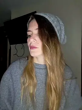 Snapshot of Hanny_24 chatting on March 10, 2025, 7:42 am Hanny 24 online show from March 10, 2025, 7:42 am