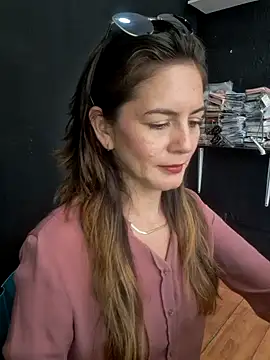 Snapshot of Hanny_24 chatting on September 29, 2025, 3:06 pm Hanny 24 online show from September 29, 2025, 3:06 pm