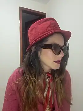 Snapshot of Hanny_24 chatting on October 10, 2025, 3:16 am Hanny 24 online show from October 10, 2025, 3:16 am