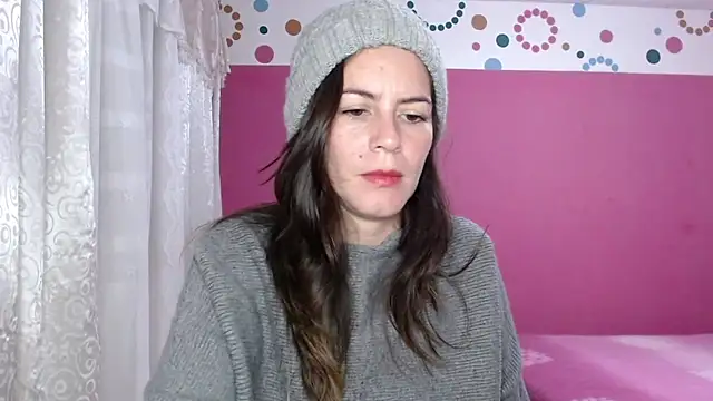 Snapshot of Hanny_24 chatting on May 25, 2026, 8:53 am Hanny 24 online show from May 25, 2026, 8:53 am