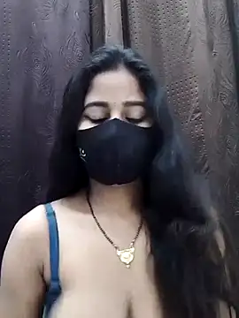 Lalisa sexy online show from April 7, 2026, 10:42 pm