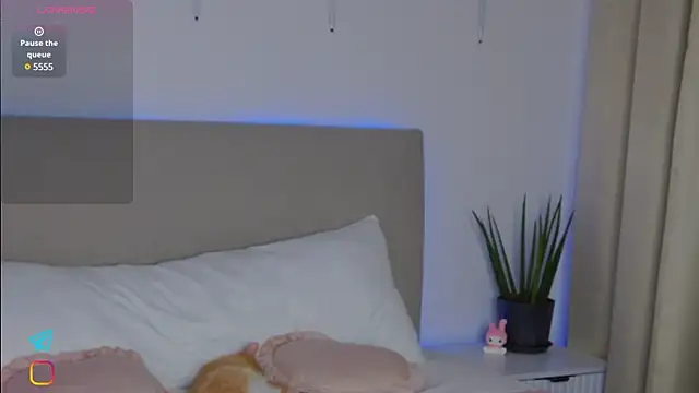 Lisa Moones online show from January 24, 2025, 6:25 pm