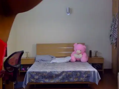 Snapshot of Cutesamiksha chatting on January 4, 2025, 5:37 am Cutesamiksha online show from January 4, 2025, 5:37 am