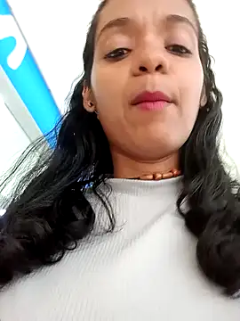 anitagrenn online show from February 6, 2025, 8:45 pm