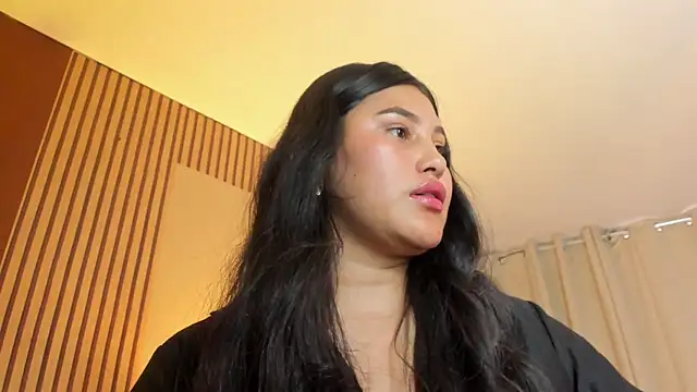 Little Ivy online show from April 17, 2026, 7:50 pm