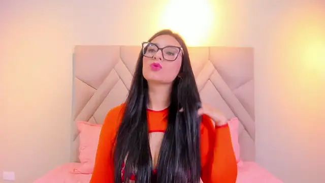 Isis Osman online show from March 12, 2026, 2:12 pm