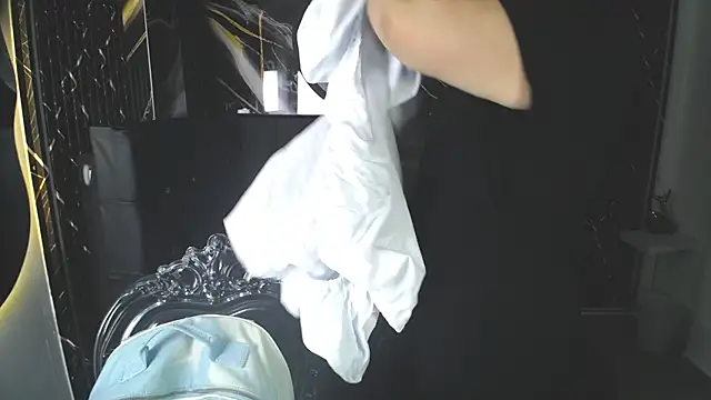 Bruja  Scarlata online show from October 20, 2025, 11:10 am