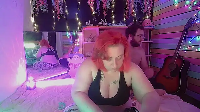 KaliandKilo online show from September 19, 2025, 10:43 pm