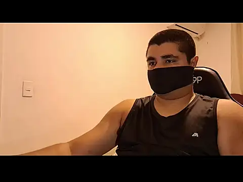 LeoPutaria online show from October 12, 2025, 1:43 pm