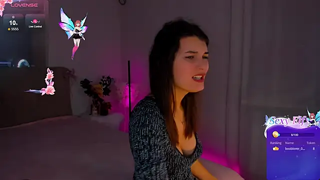 Snapshot of Laura_Leee chatting on January 7, 2025, 9:29 am Laura Leee online show from January 7, 2025, 9:29 am