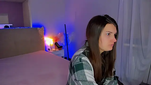 Snapshot of Laura_Leee chatting on February 11, 2026, 6:07 am Laura Leee online show from February 11, 2026, 6:07 am