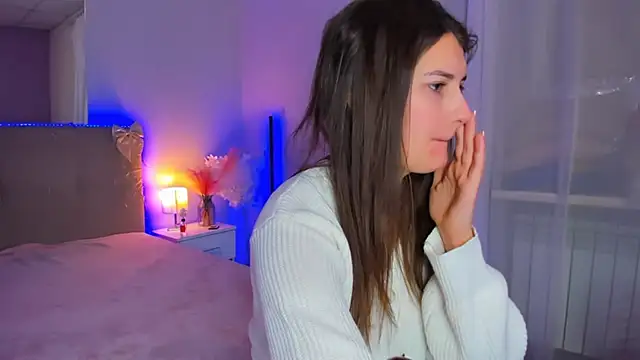 Snapshot of Laura_Leee chatting on February 28, 2026, 6:03 am Laura Leee online show from February 28, 2026, 6:03 am