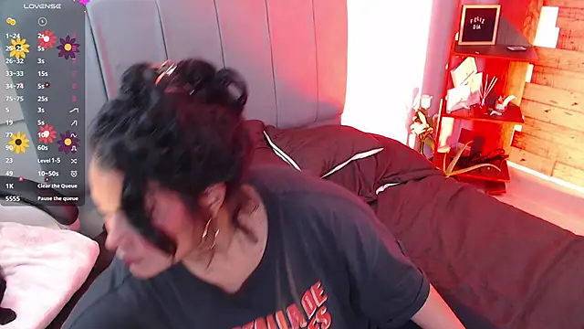 VictoriaMontero30000 online show from September 24, 2025, 2:37 am