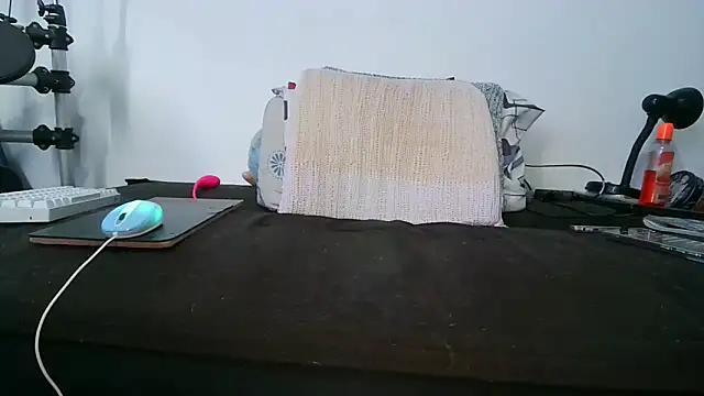 Elizabeth68 online show from March 19, 2026, 1:48 pm