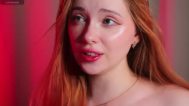 Snapshot of YourSkyAni chatting on February 14, 2026, 12:13 pm YourSkyAni online show from February 14, 2026, 12:13 pm