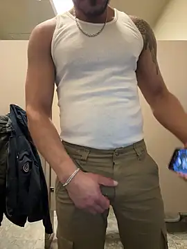 Snapshot of ganosex chatting on February 15, 2025, 3:52 am ganosex online show from February 15, 2025, 3:52 am