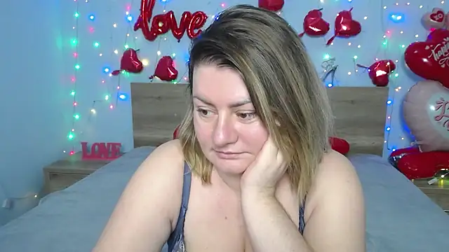 ZannaDreil online show from February 13, 2025, 1:08 am