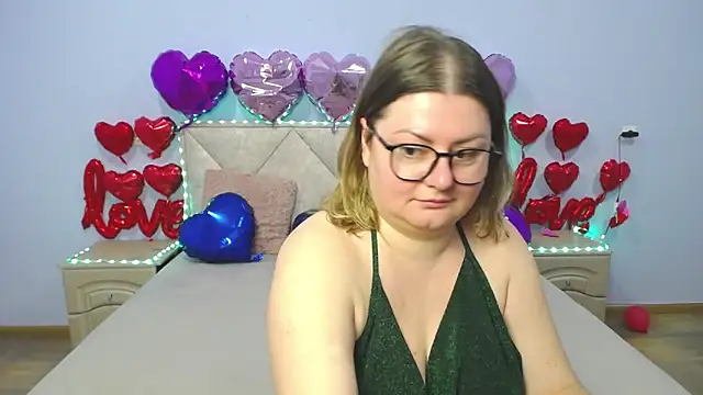 ZannaDreil online show from February 23, 2025, 4:17 am