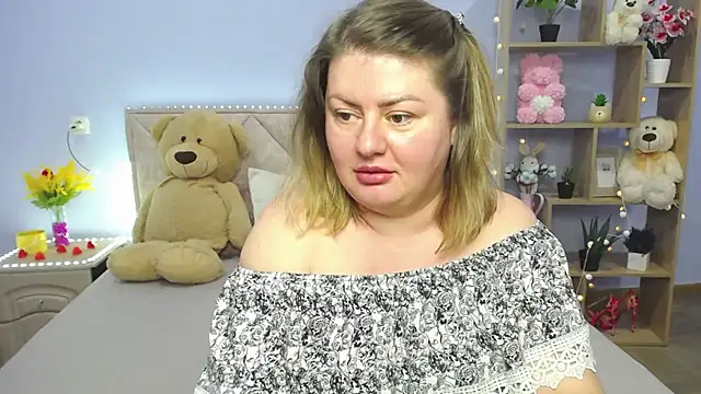 ZannaDreil online show from March 11, 2025, 10:20 pm